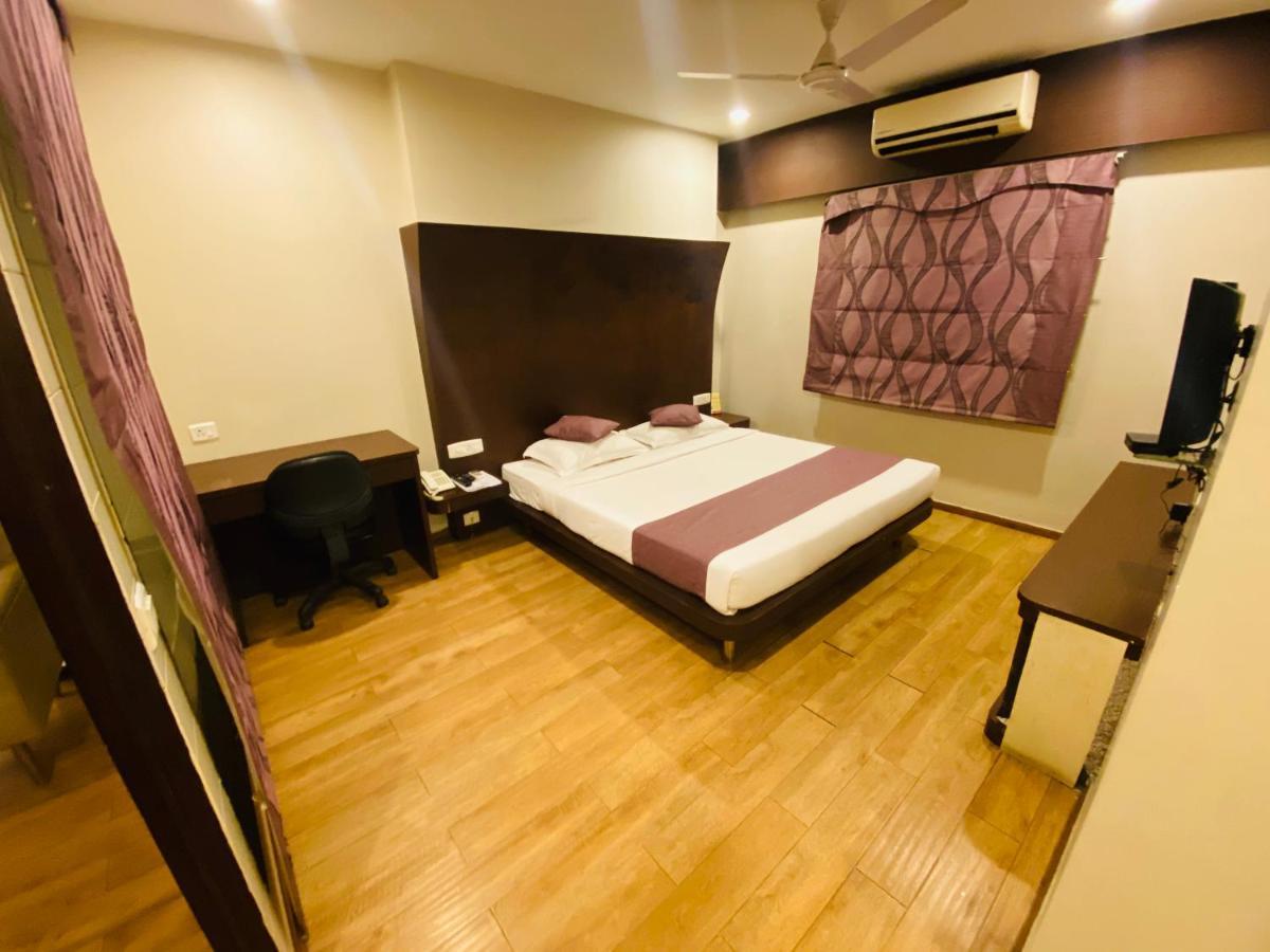 Saluja Residency Hotel Siliguri Exterior foto