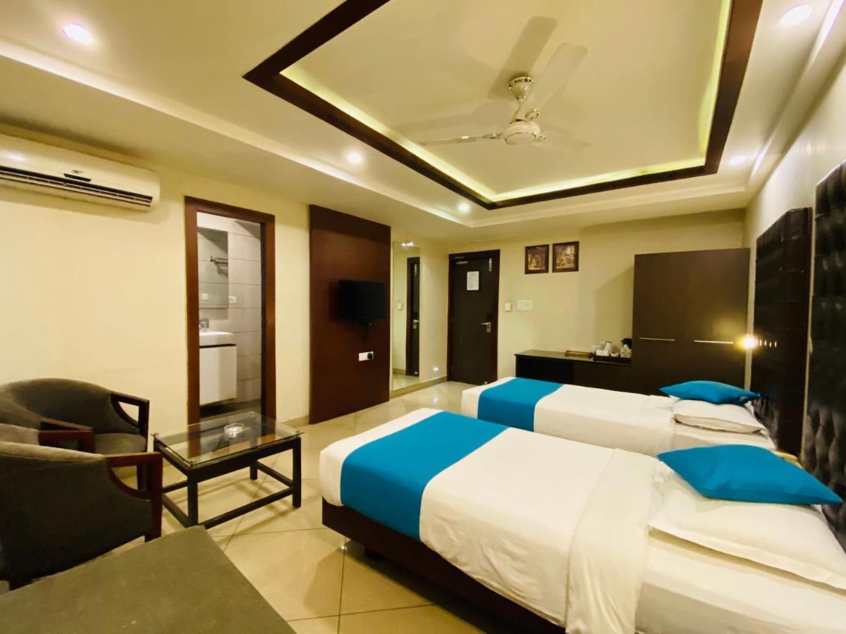 Saluja Residency Hotel Siliguri Exterior foto